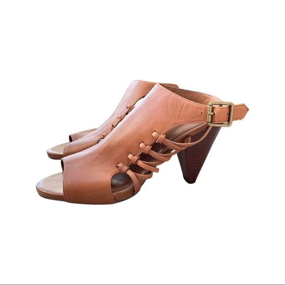 NWOB Treasure & Bond Heir Sandal SIZE 9.5 - Picture 1 of 6